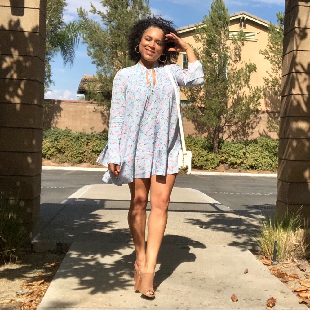 Pale blue floral dress w/high-neck tie - Picture 4 of 8